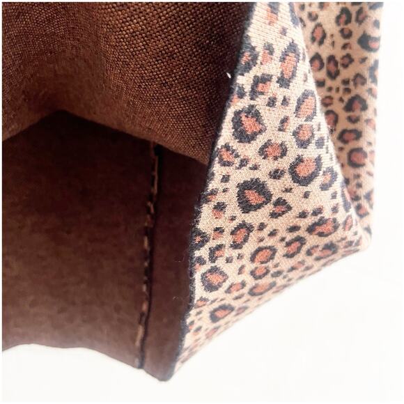 Tahari Cheetah Print Sweater Skirt Stretch Size Medium Knee Length Brown Black - Picture 3 of 10